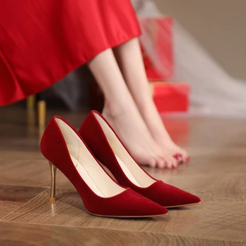 2023 Пролет и есен Нова мода Дамски големи високи токчета единични обувки, носещи плътен цвят удобни сватбени обувки навън