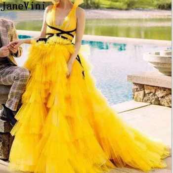 JaneVini шикозни жълти абитуриентски рокли 2020 Диференцирани къдри тюл жени V врата пухкава дълга вечерна рокля плюс размер дантела нагоре гала рокля