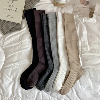 Бели чорапи за телета за жени Японски прости вертикални ивици есен зима отслабване чорапи мода млади случайни коляното чорапи