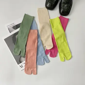 Есен Зима Сплит Toe чорапи Унисекс високо качество пенирани памук двупръсти чорапи прости удобни японски стил